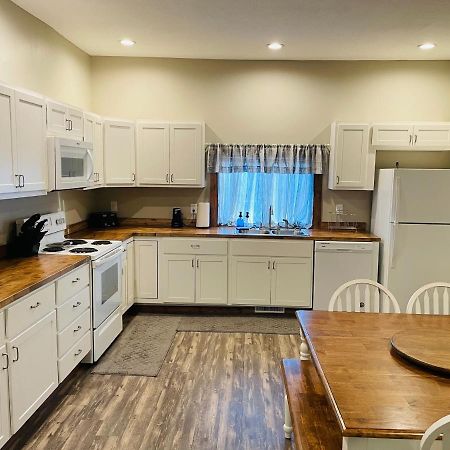 Modern Farmhouse 3 Bed, 2 Bath Apartment, Sleeps 7, Lots Of Space, Steps To Downtown, Honeywell & Eagles Theater Wabash Extérieur photo