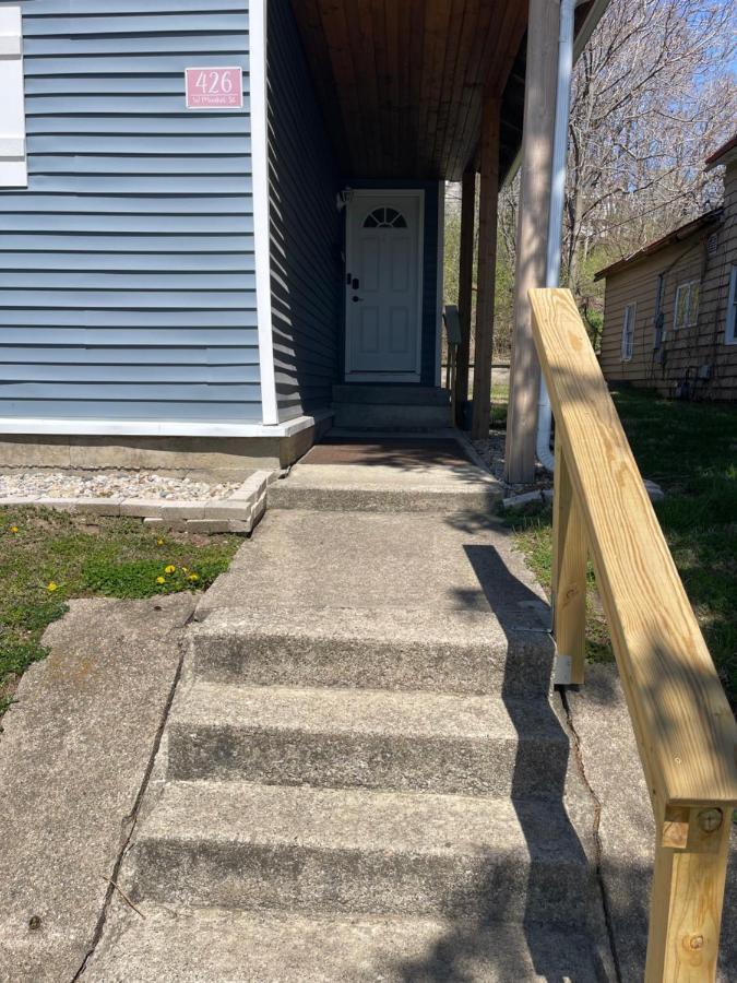 Modern Farmhouse 3 Bed, 2 Bath Apartment, Sleeps 7, Lots Of Space, Steps To Downtown, Honeywell & Eagles Theater Wabash Extérieur photo