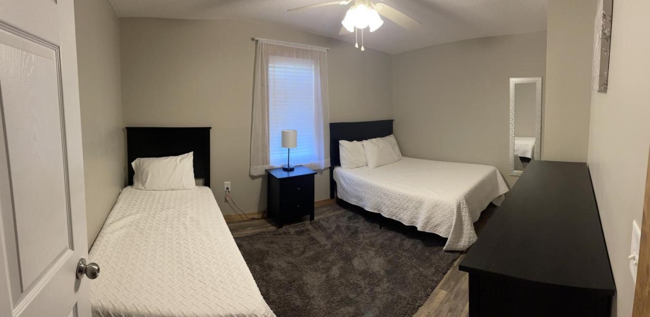 Modern Farmhouse 3 Bed, 2 Bath Apartment, Sleeps 7, Lots Of Space, Steps To Downtown, Honeywell & Eagles Theater Wabash Extérieur photo